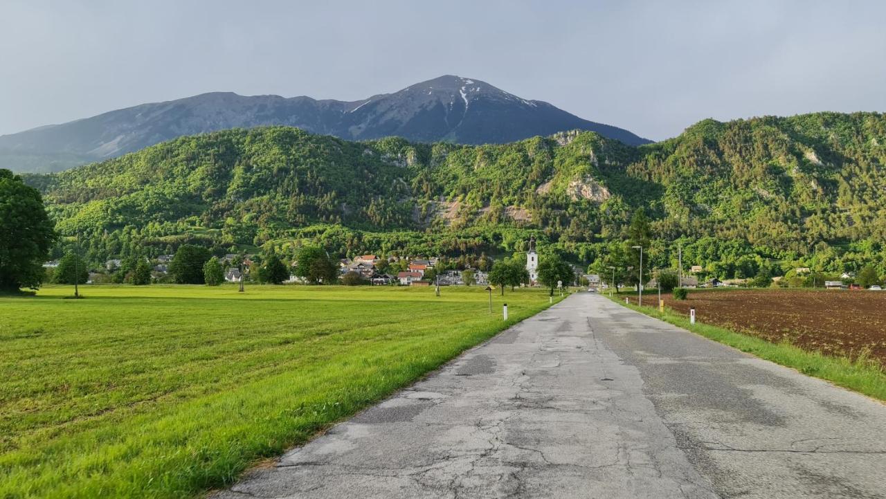 Pension Knafel Zirovnica ภายนอก รูปภาพ