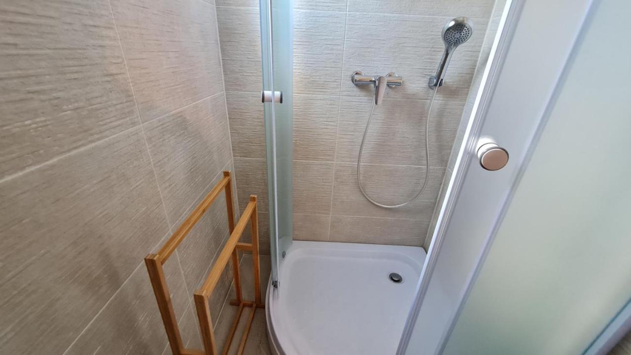 Pension Knafel Zirovnica ภายนอก รูปภาพ