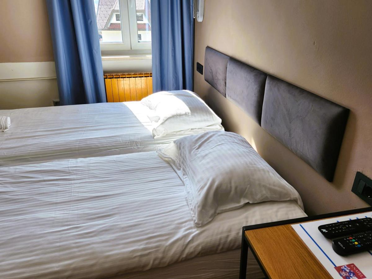 Pension Knafel Zirovnica ภายนอก รูปภาพ
