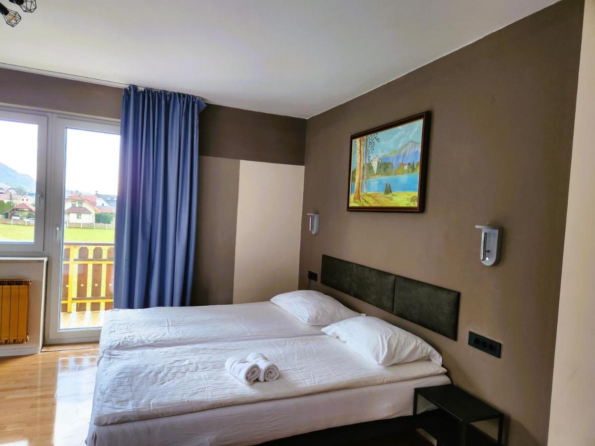 Pension Knafel Zirovnica ภายนอก รูปภาพ