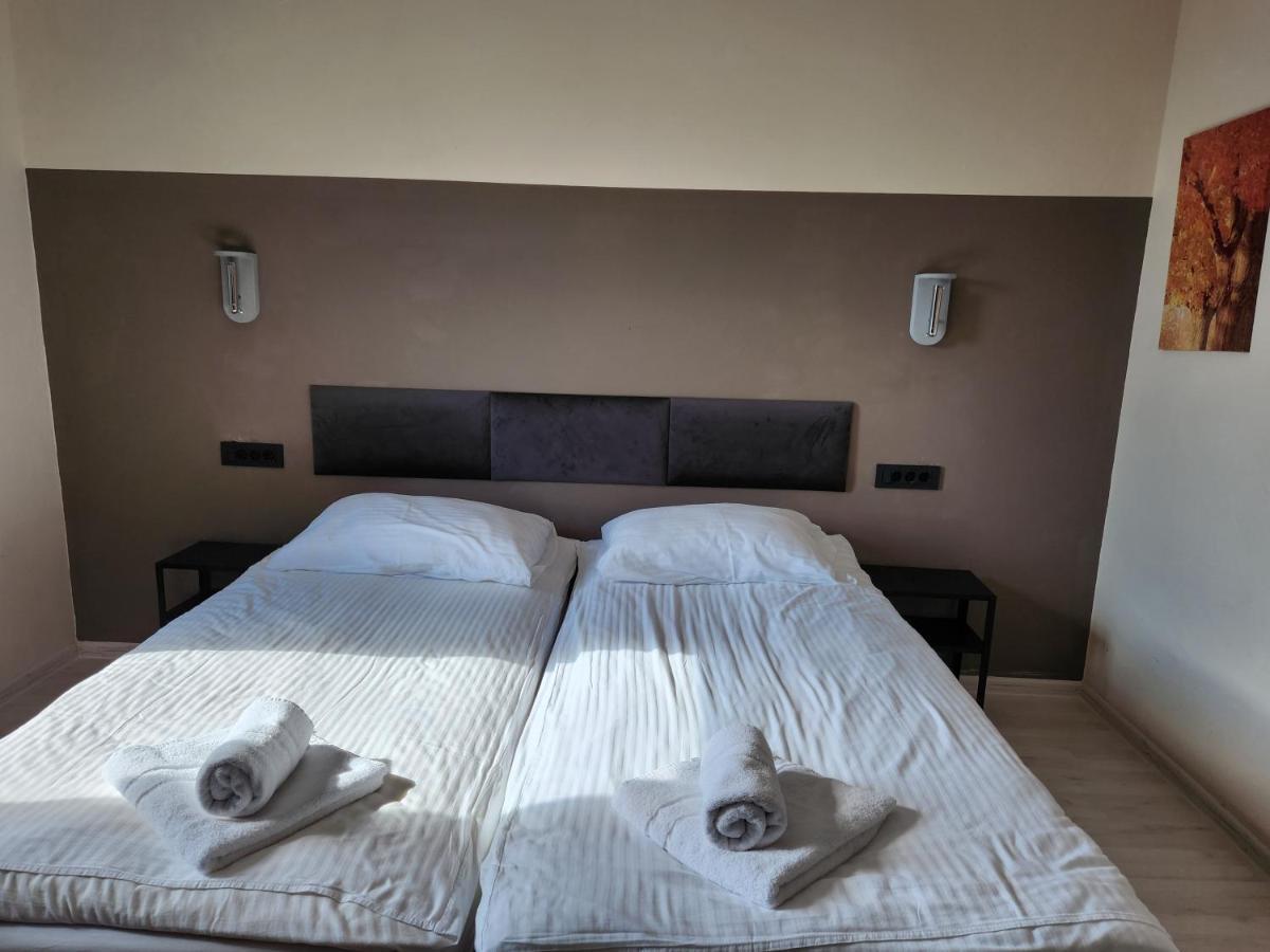 Pension Knafel Zirovnica ภายนอก รูปภาพ